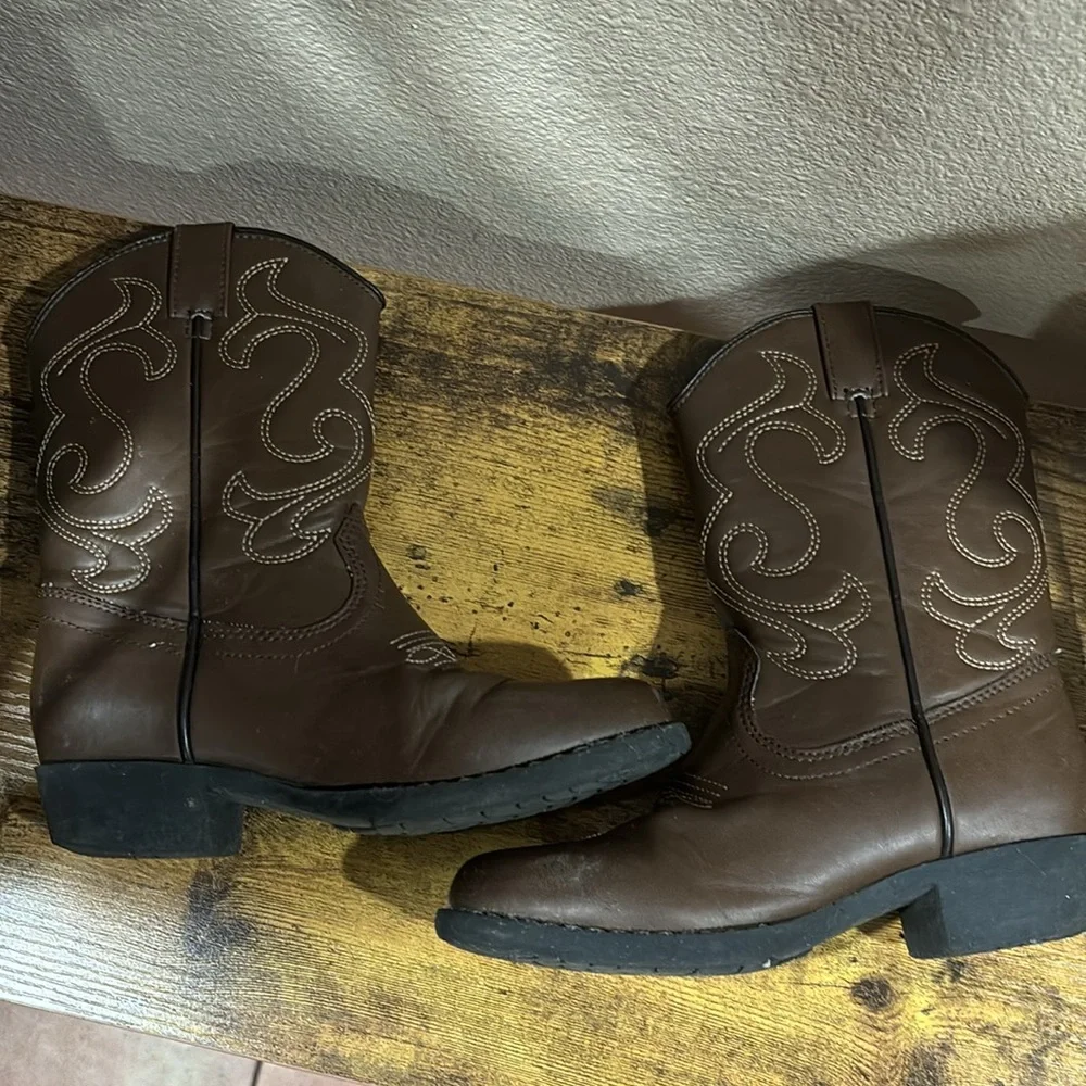 Canyon Trails Lil Cowboy Pointed Toe Classic Western Boots (Toddler/Little Kid)